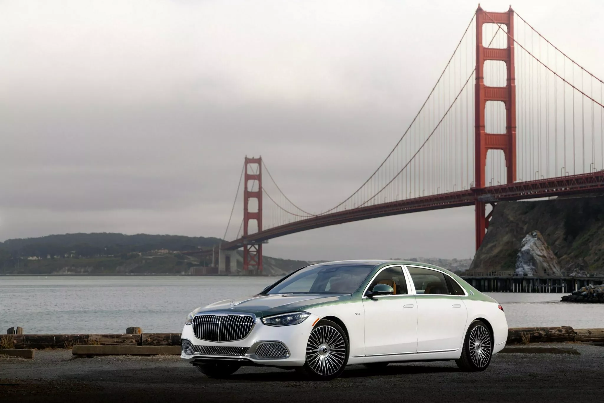 Mercedes-Maybach-S-6_638_050700.jpg