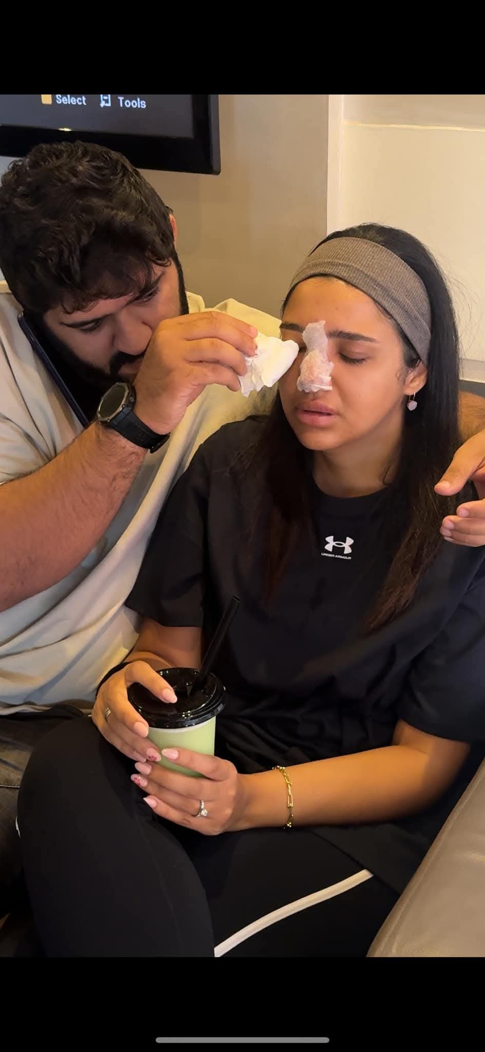 ماذا فعلت حقنة الفيلر في انف البلوجر كنزي مدبولي؟