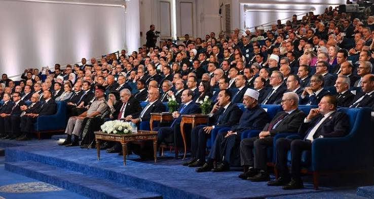 الرئيس السيسي يفتتح منتدى مصر 2026 ويؤكد أهمية الوعي والحفاظ على الدولة المصرية