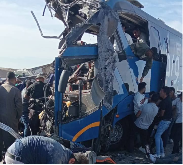 الصور الأولى لحادث طريق القاهرة أسيوط الغربي