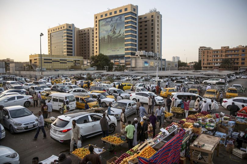 ضوابط استيراد السيارات في السودان