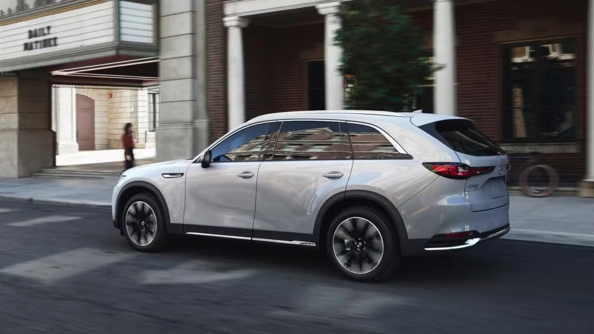 سيارة مازدا CX-90 الجديدة