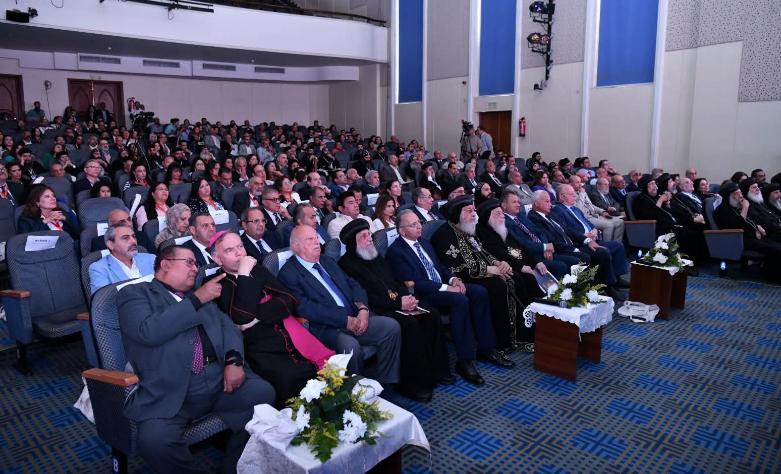 الحضور في افتتاح المؤتمر العلمي الدولي الرابع