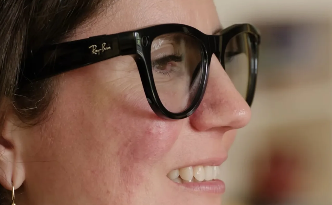 نظارات Meta Ray-Ban Display
