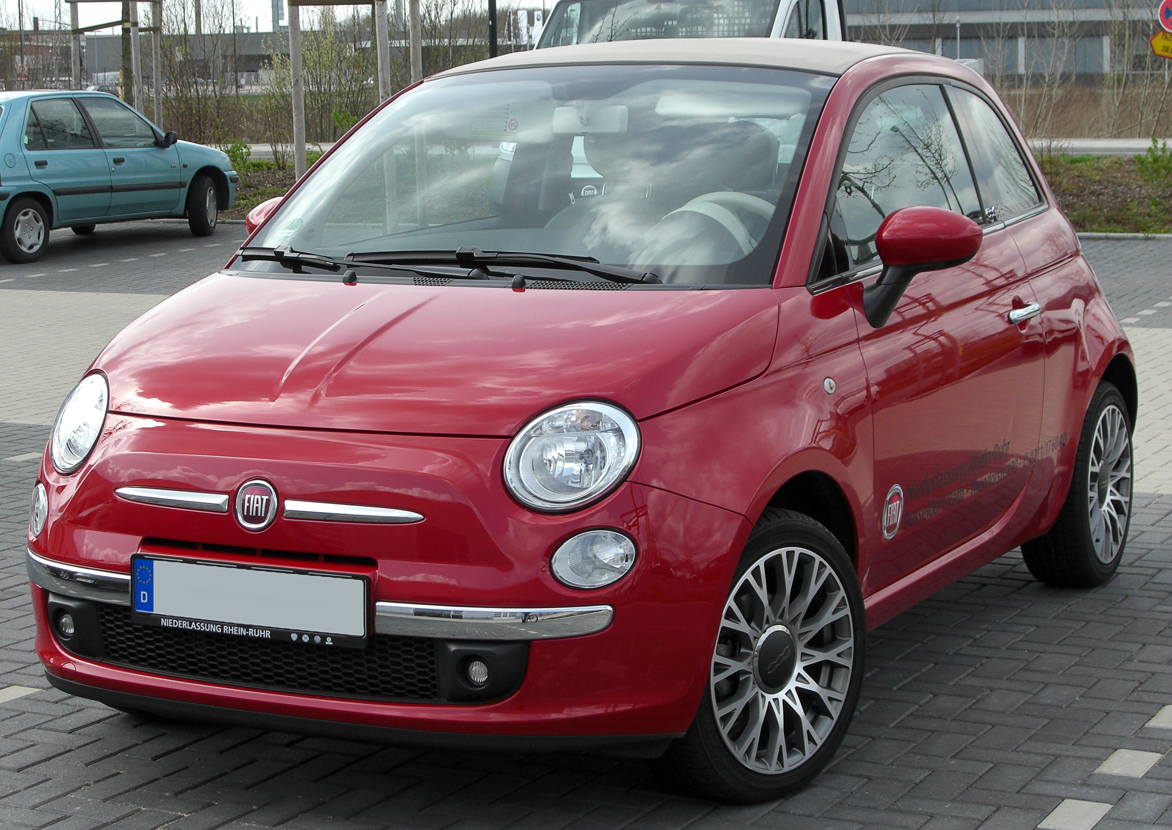 Fiat_500_C_front_201_638_014048.jpg