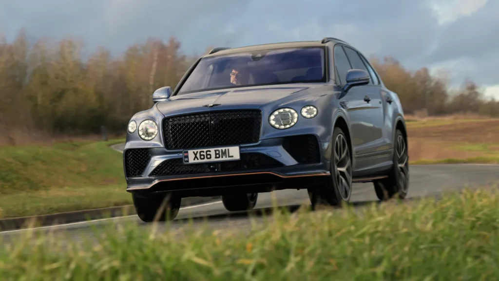 Bentley-Bentayga-Spe_638_034021.jpg
