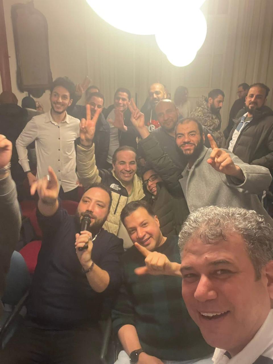 موائد الإخوان في الخارج