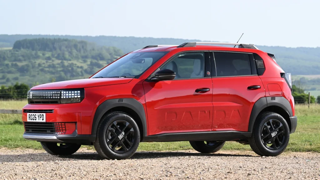 Fiat-Grande-Panda-UK_638_035401.jpg