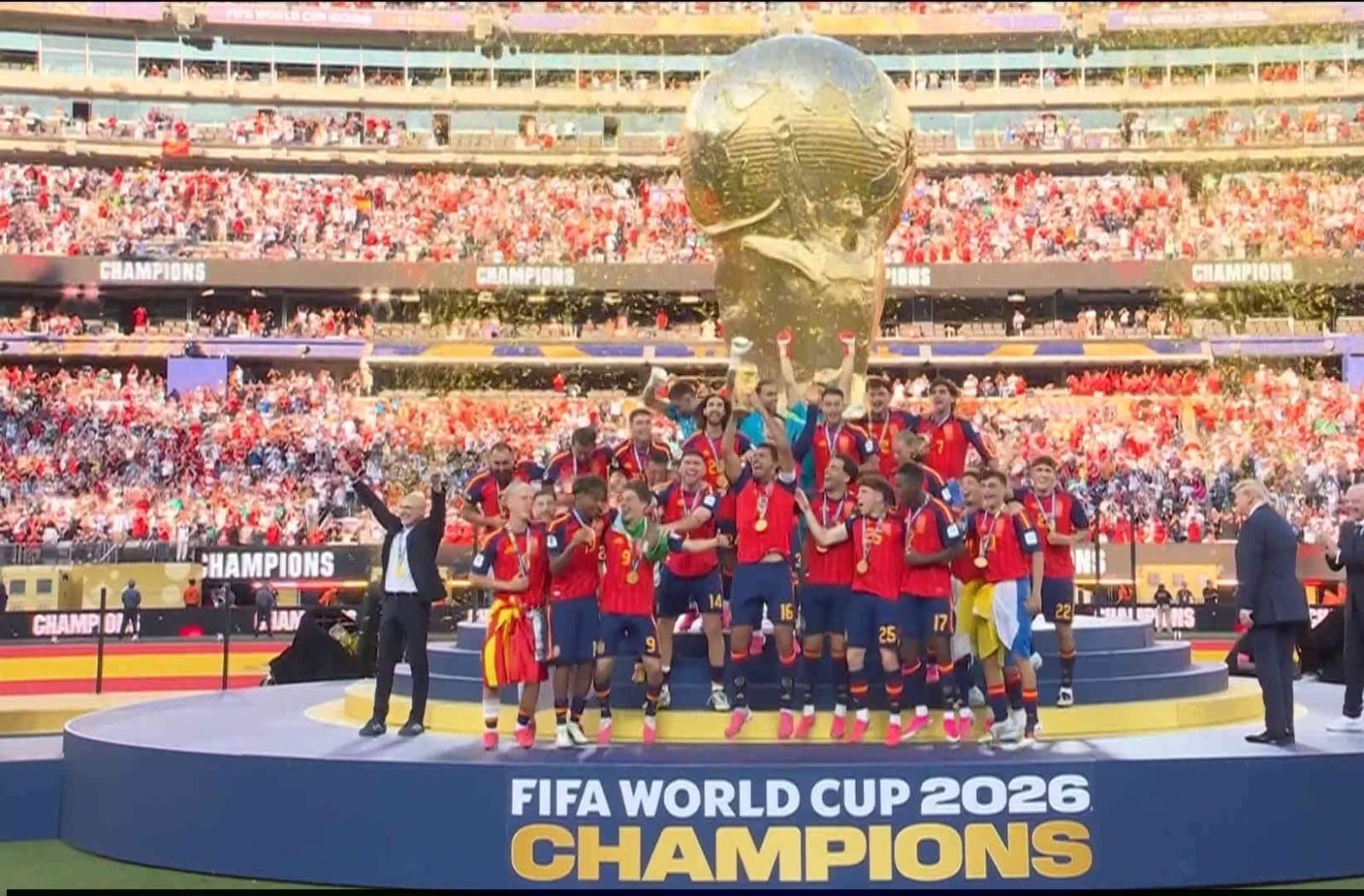 مراسم تتويج إسبانيا بكأس العالم 2026 ترامب يسلم الكأس لرودرى