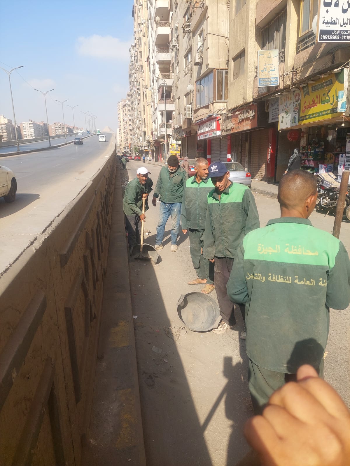 حملة غسيل وتطهير تماثيل الجيزة للحفاظ على المظهر الحضاري